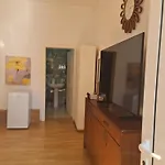 La Cita Отель Тирана