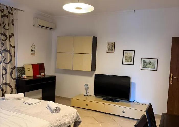Otel La Cita Tiran
