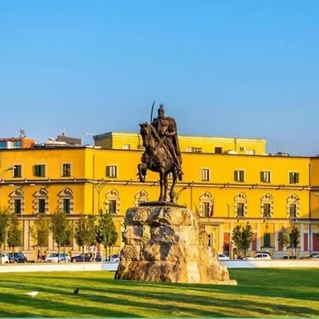 La Cita Tirana