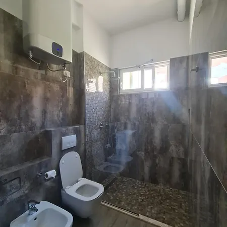 La Cita * Tirana
